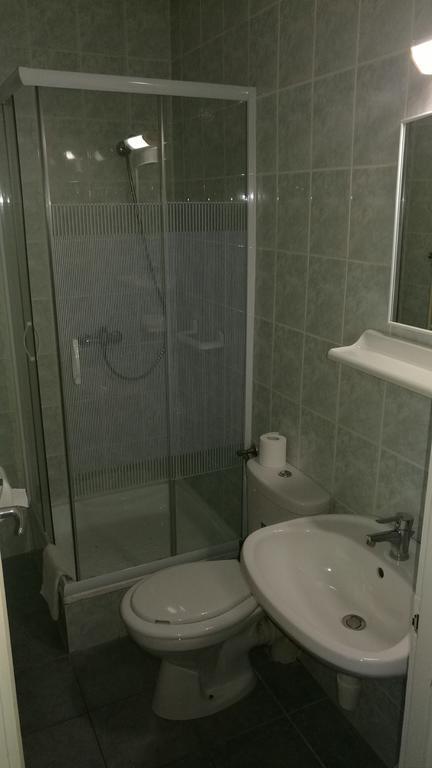 Bed and Breakfast Fuezi Panzio Шопрон Экстерьер фото
